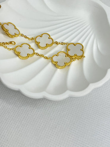 Four leaf clover bracelet gold plated stainless steel gift for her