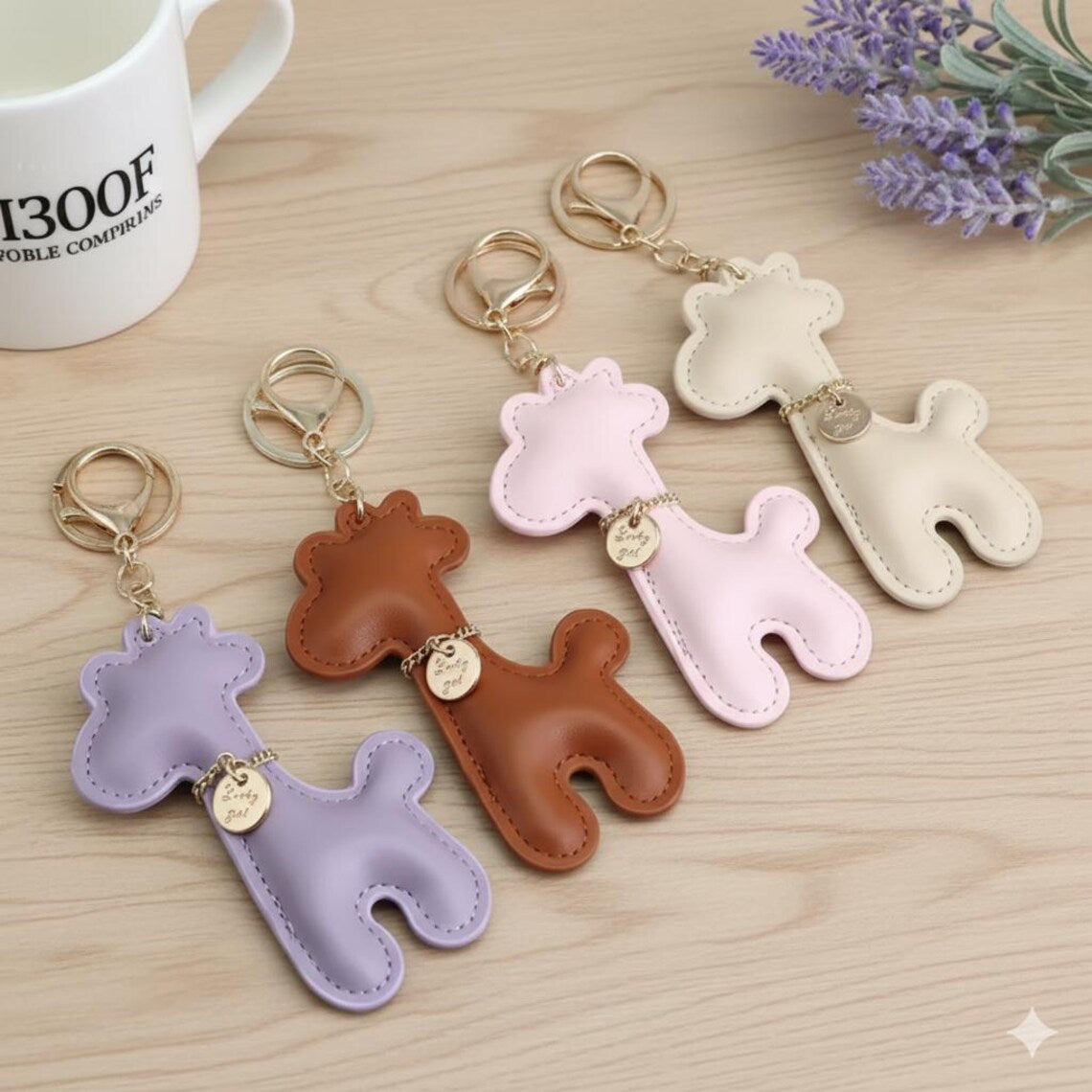 Handmade Cartoon Giraffe Keychain: PU Leather Bag Charm