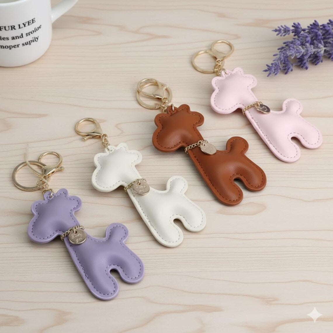 Handmade Cartoon Giraffe Keychain: PU Leather Bag Charm
