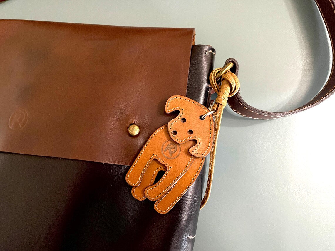 Beagle Dog leather keychain - handmade leather accessories