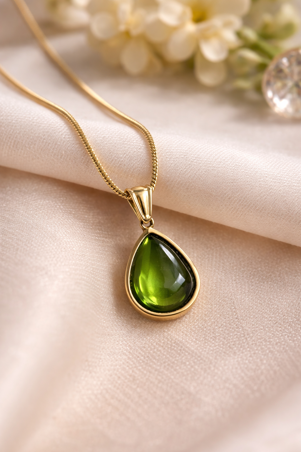 Gold Water Drop Pendant Necklace for Women – Trendy Stainless Steel Charm Necklace