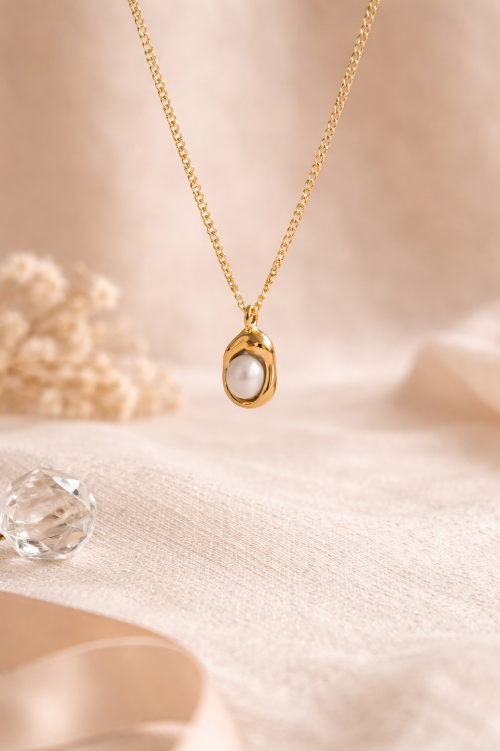 Trendy Gold Pearl Pendant Necklace for Women – Stainless Steel Link Chain