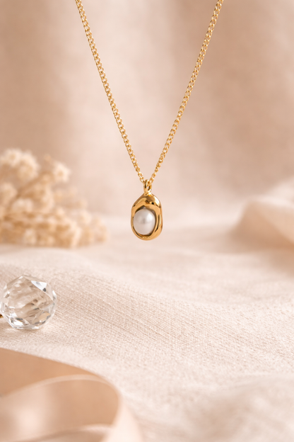 Trendy Gold Pearl Pendant Necklace for Women – Stainless Steel Link Chain