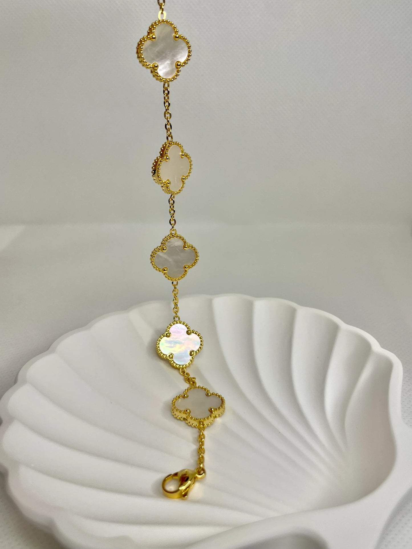 Four leaf clover bracelet gold plated stainless steel gift for her